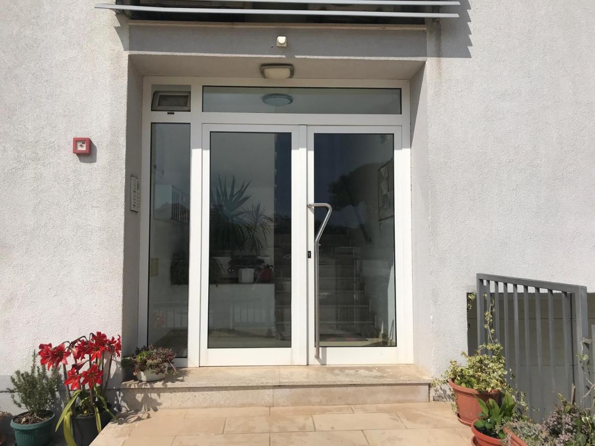Apartments Ali & El - Perfect For Couples Rovinj Exterior photo