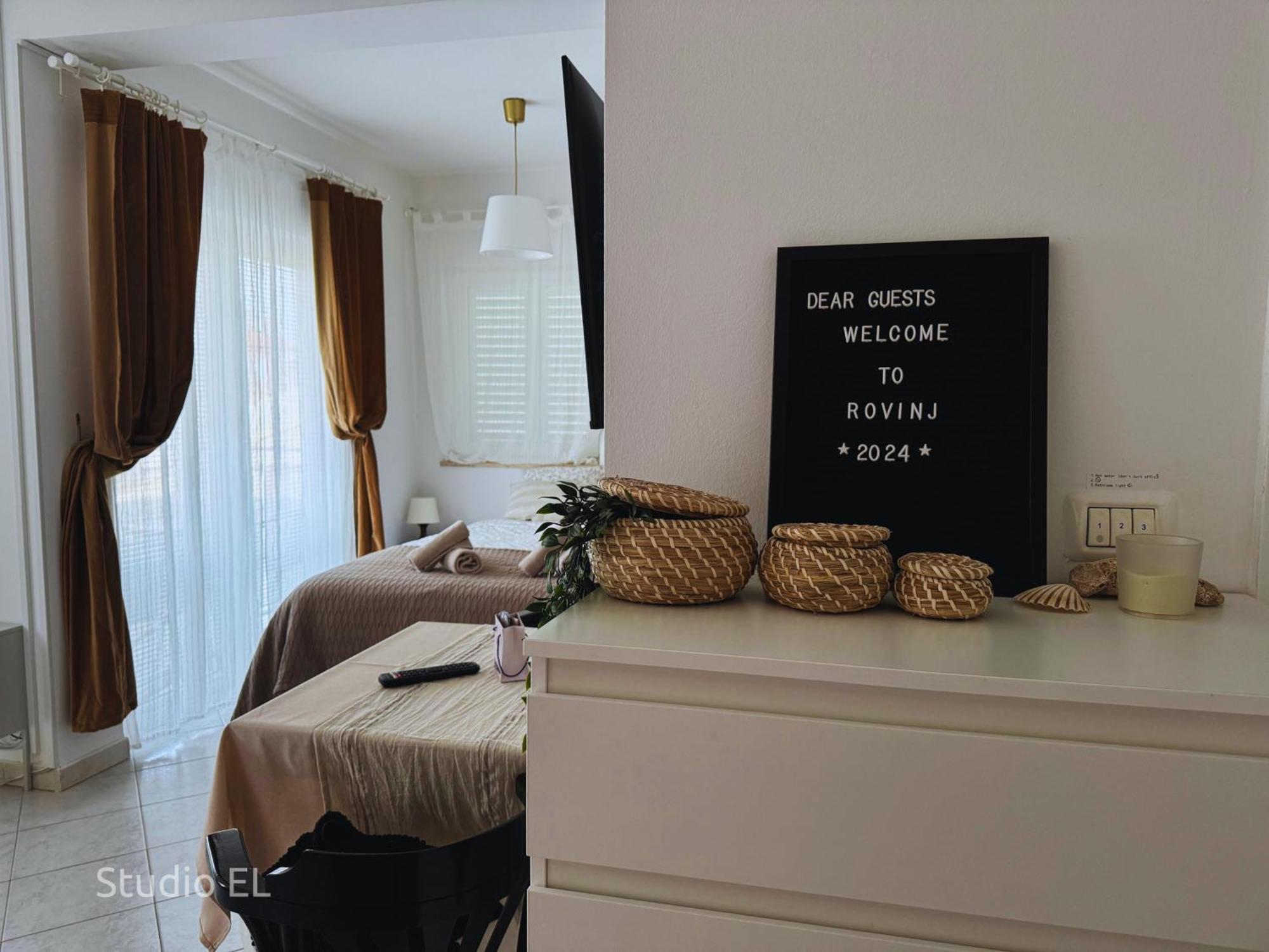 Apartments Ali & El - Perfect For Couples Rovinj Exterior photo
