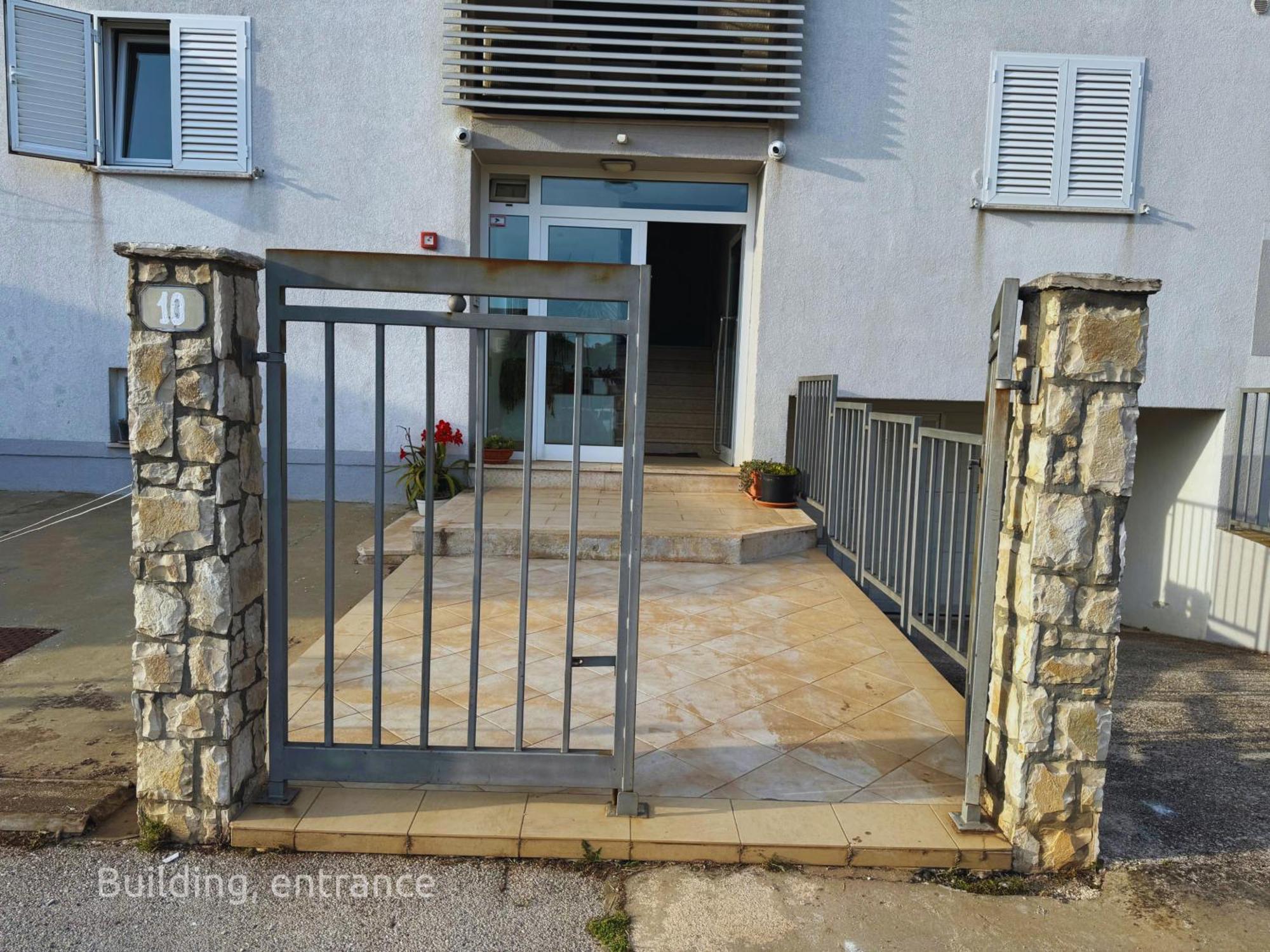 Apartments Ali & El - Perfect For Couples Rovinj Exterior photo