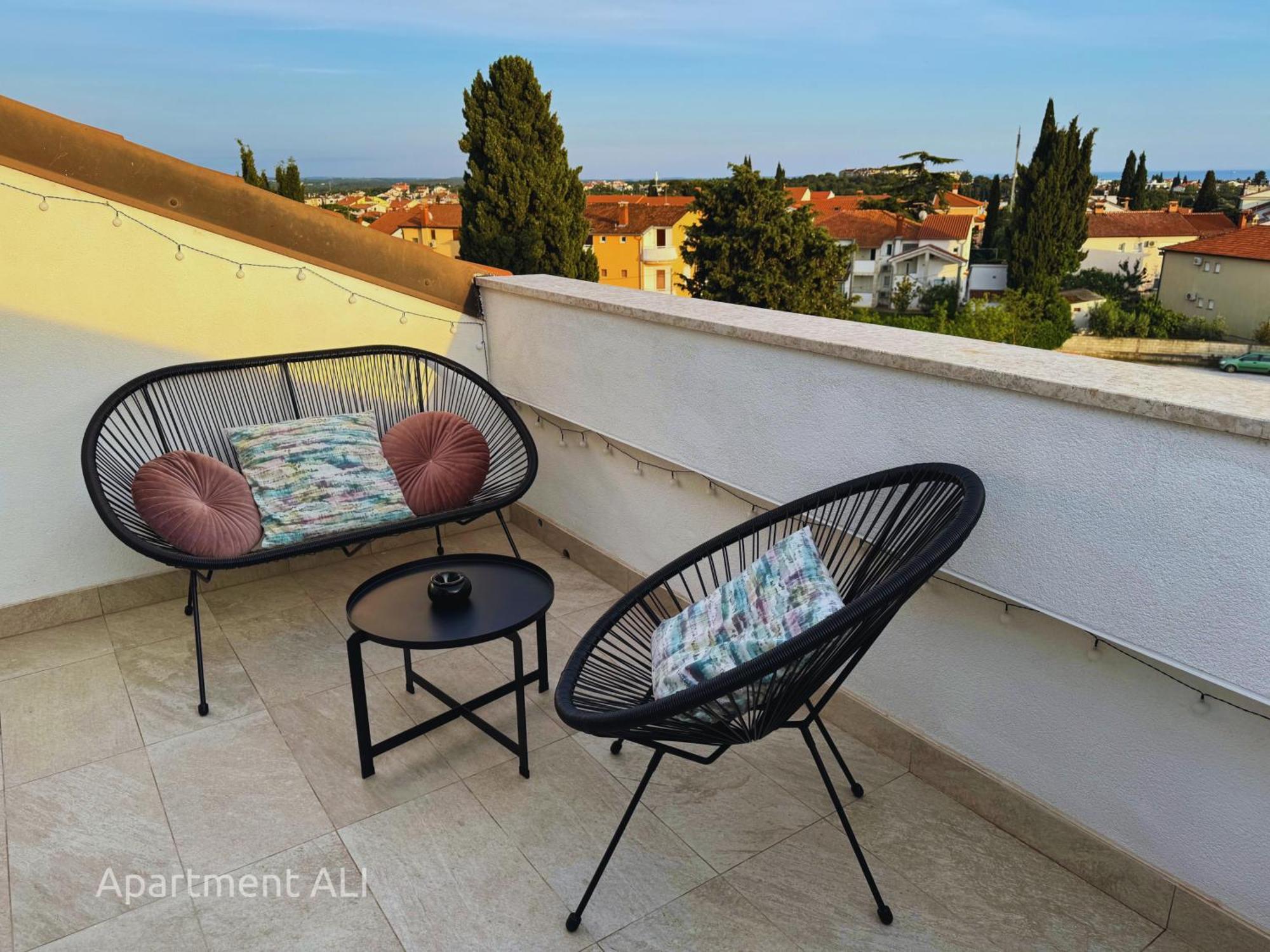 Apartments Ali & El - Perfect For Couples Rovinj Exterior photo