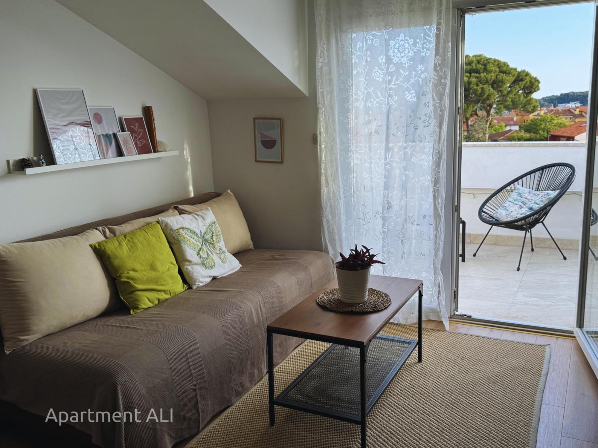 Apartments Ali & El - Perfect For Couples Rovinj Exterior photo