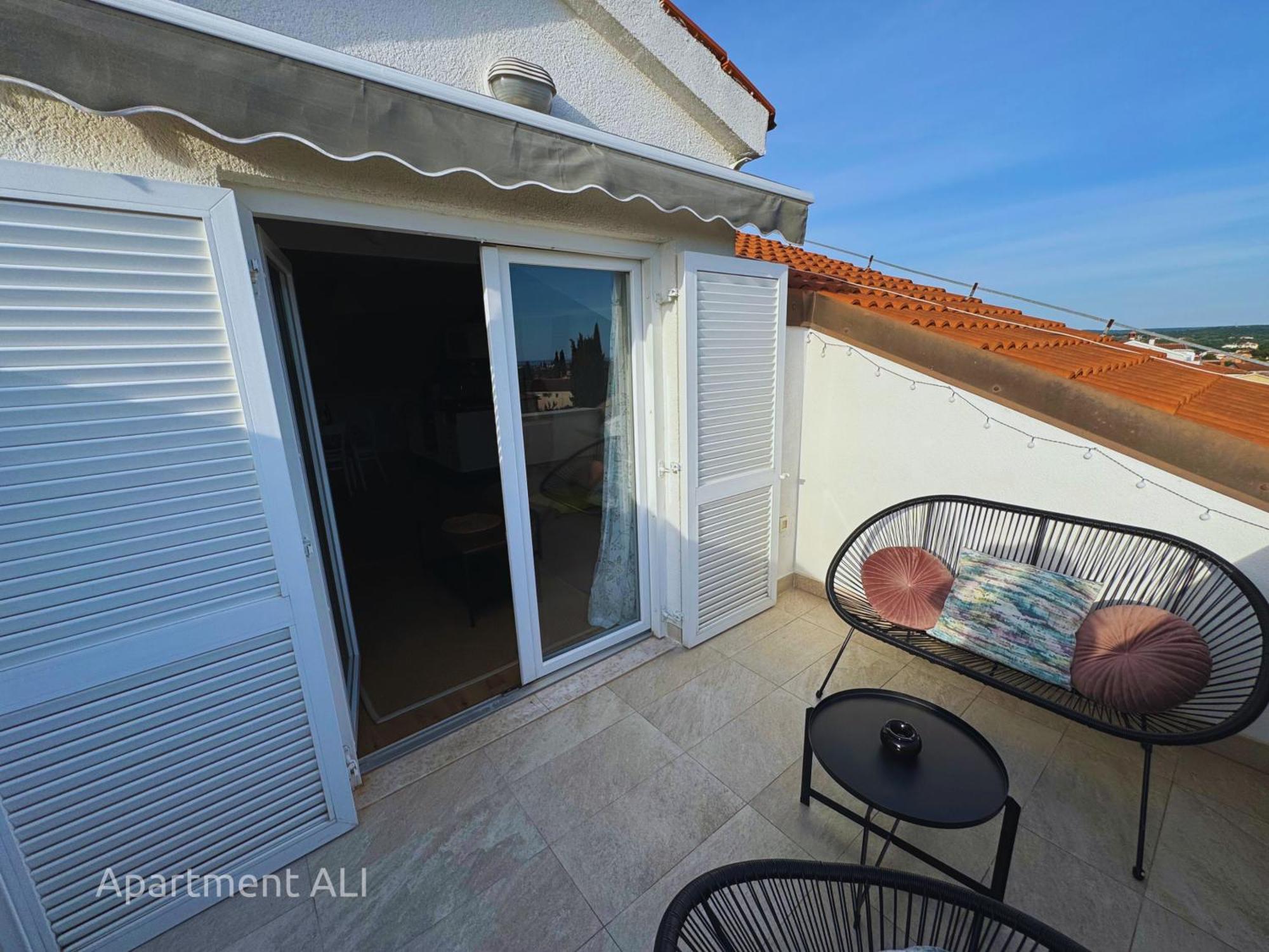Apartments Ali & El - Perfect For Couples Rovinj Exterior photo