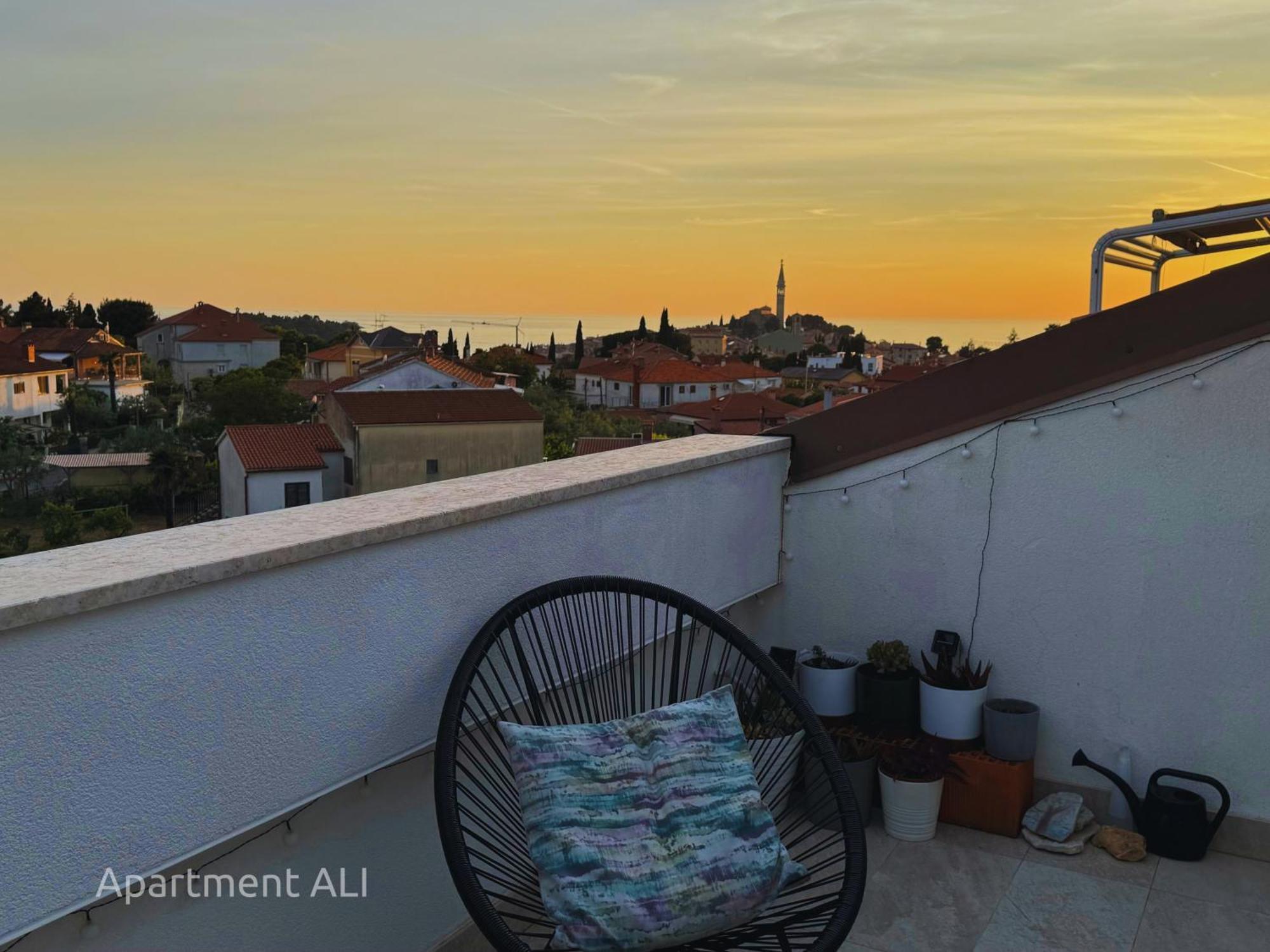 Apartments Ali & El - Perfect For Couples Rovinj Exterior photo